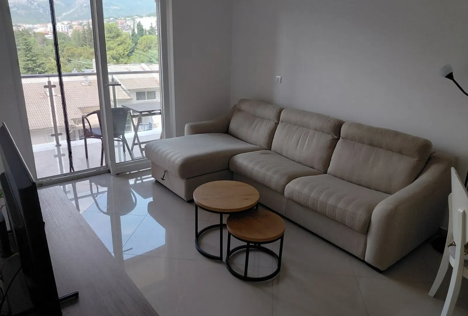 Rent, one bedroom apartment, 47m², Centar, Bar