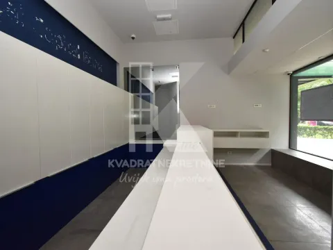 Izdavanje, poslovni prostor, 120m2, Preko Morače, Podgorica Izdavanje, poslovni prostor, 120m2, Preko Morače, Podgorica
