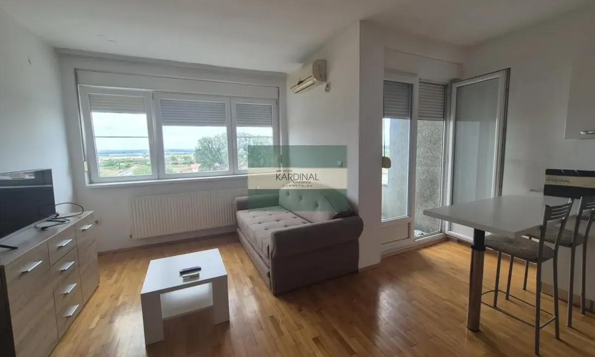 Rent, studio apartment, 35m², Vašarište, Jagodina