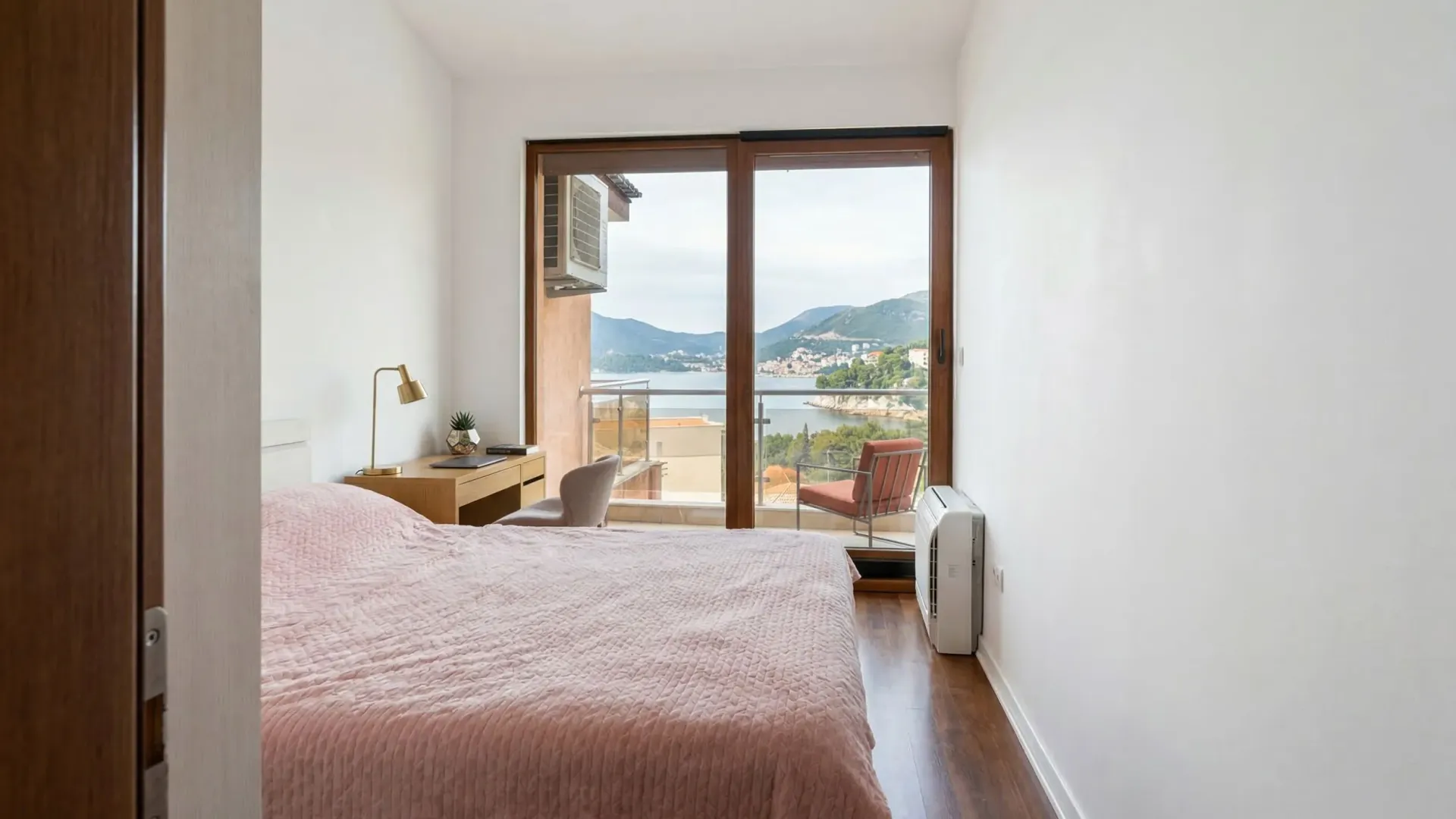 Sale, apartment, 191m², Kamenovo, Budva