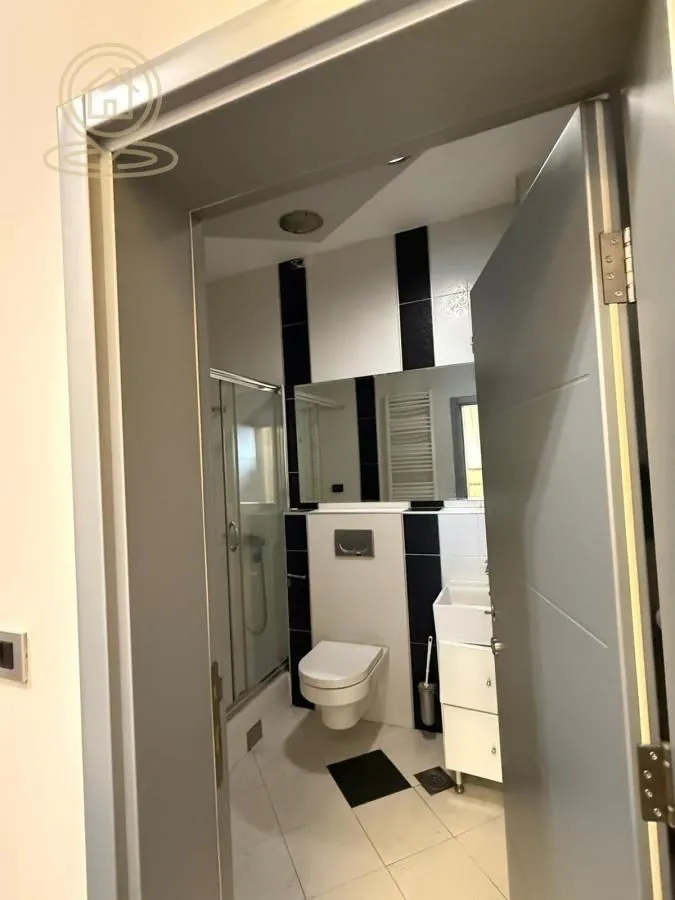 Rent, office space, 145m², Južni Bulevar, Vračar Sve Podlokacije