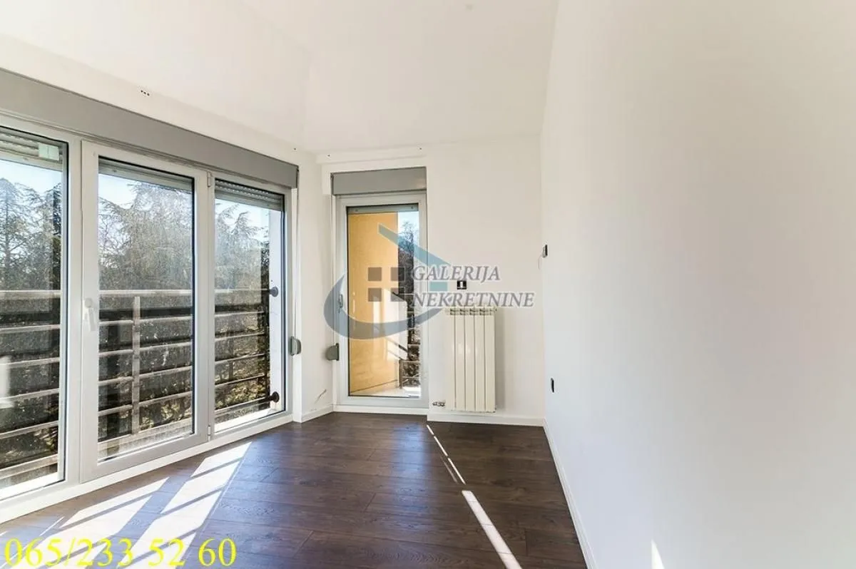 Rent, apartment, 195m², Banovo Brdo, Beograd