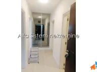 Izdavanje, trosoban stan, 69m², Savski Venac, Beograd - image 13