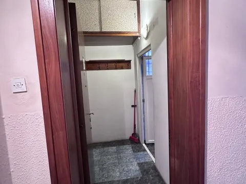 Sale, two bedroom apartment, 46m², Vračar Hram, Vračar Sve Podlokacije - image 8