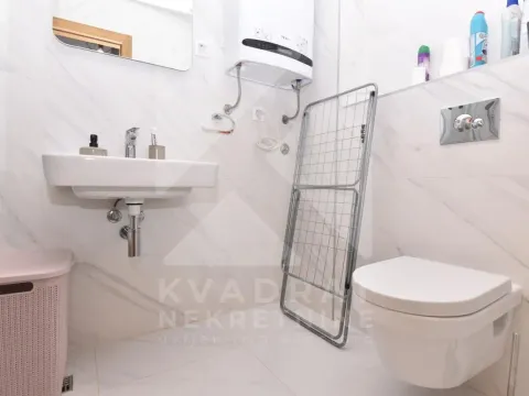 Izdavanje, jednosoban stan, 48m², New City, Podgorica - image 10