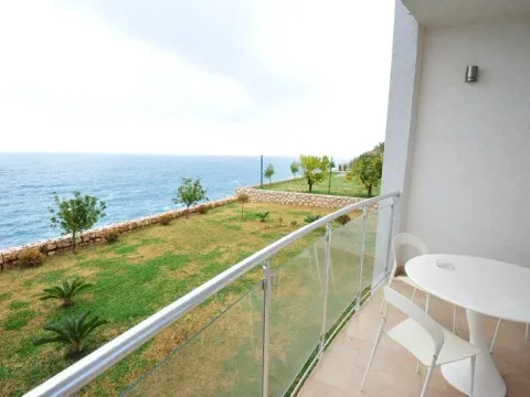 Prodaja, stan, 179m², Dobra Voda, Bar - image 7