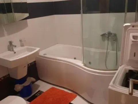 Izdavanje, dvosoban stan, 79m², Krivi Most, Podgorica - image 9