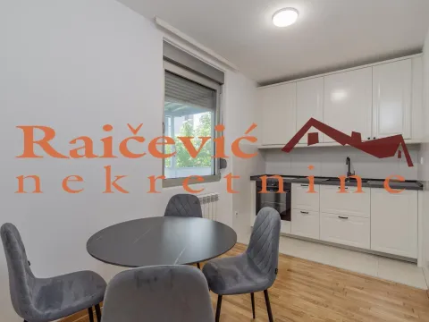 Izdavanje, trosoban stan, 117m², Voždovac Sve Podlokacije, Beograd - image 3