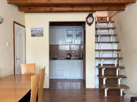 Izdavanje, stan, 74m², Centar, Bar - image 4