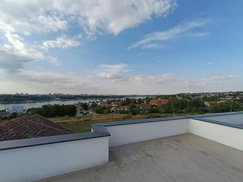 Prodaja, četvorosoban stan, 140m², Sremska Kamenica, Petrovaradin - image 15