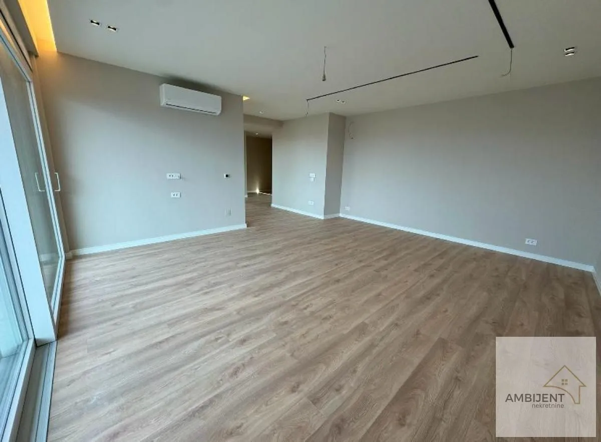 Sale, four bedroom apartment, 158m², Voždovac Sve Podlokacije, Beograd
