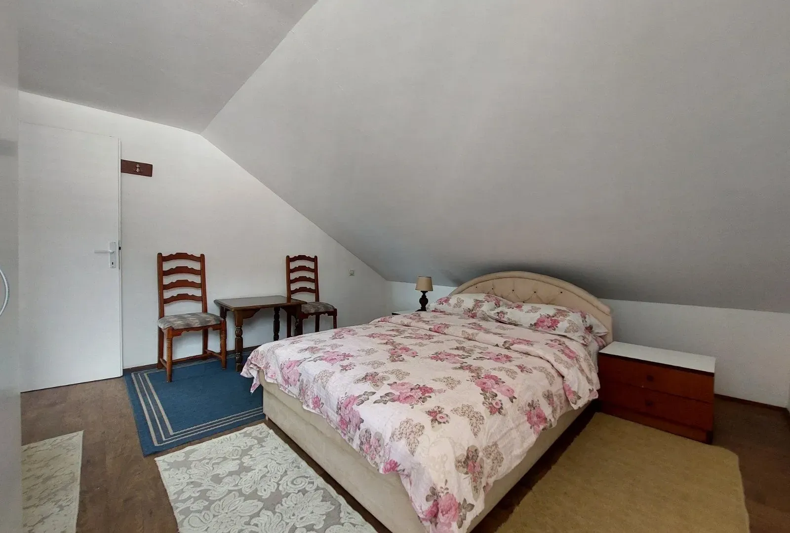 Rent, two bedroom apartment, 70m², Kalimanj, Tivat