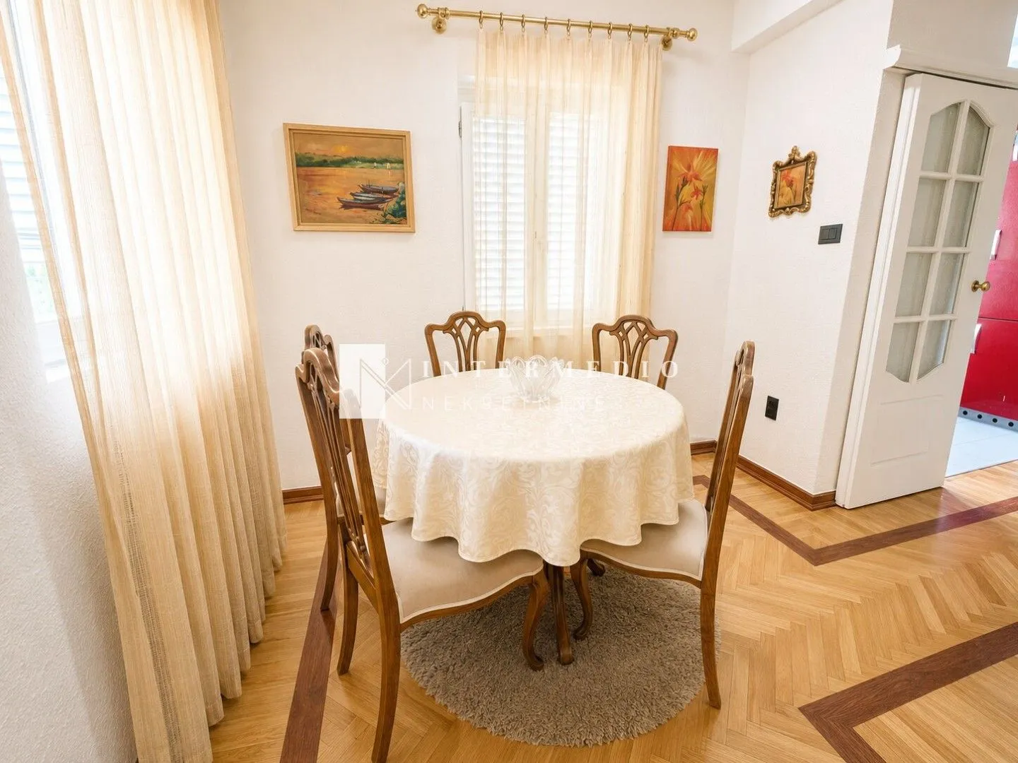 Izdavanje, jednosoban stan, 54m², Igalo, Herceg Novi