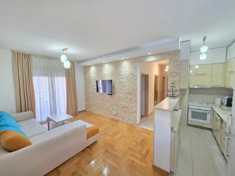 Izdavanje, dvosoban stan, 60m², Budva okolina, Budva - image 2