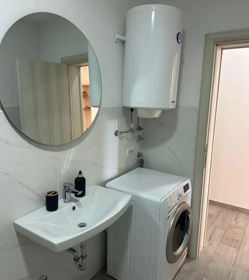 Prodaja, dvosoban stan, 85m², Đenovići, Herceg Novi