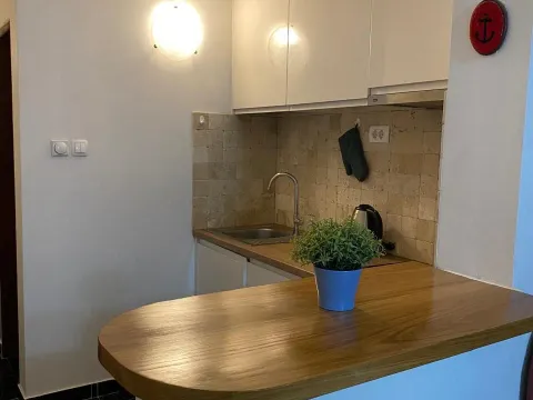 Rent, studio apartment, 24m², Prčanj, Kotor - image 4
