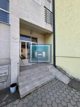 Izdavanje, trosoban stan, 79m², Centar, Jagodina - image 14