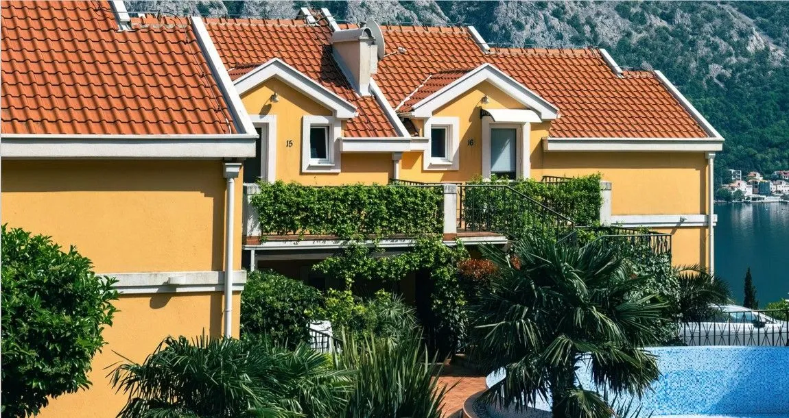 Prodaja, dvosoban stan, 178m², Orahovac, Kotor