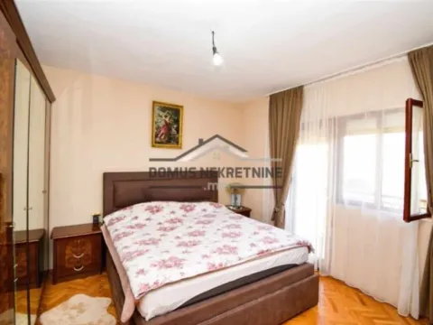 Prodaja, kuća, 223m², Stari Aerodrom, Podgorica - image 10