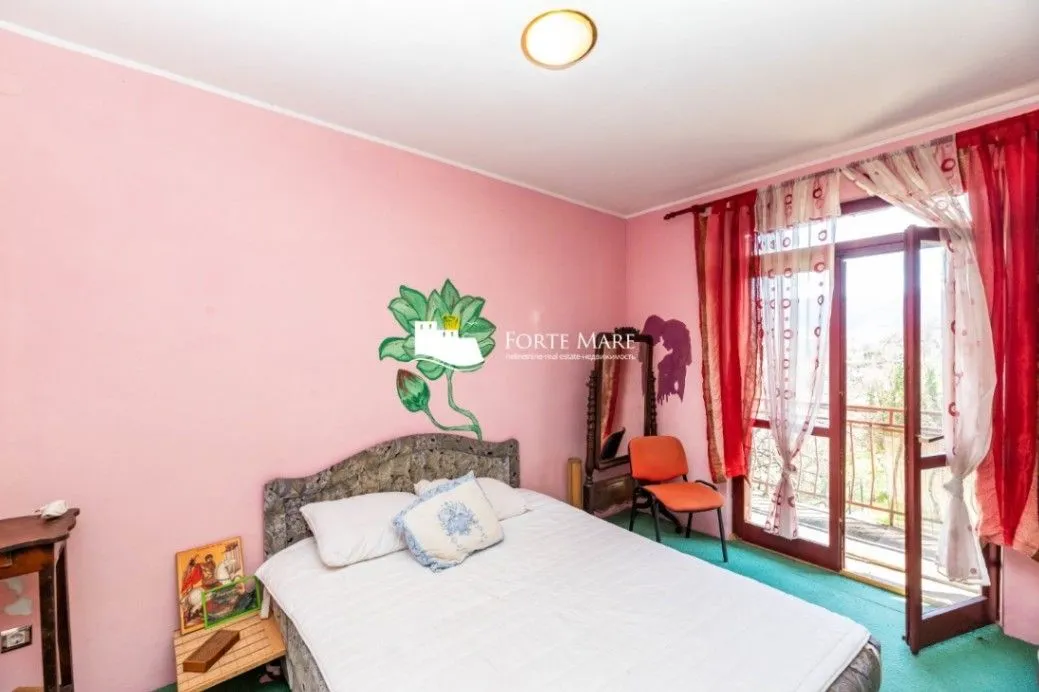 Prodaja, kuća, 220m², Herceg Novi, Crna Gora