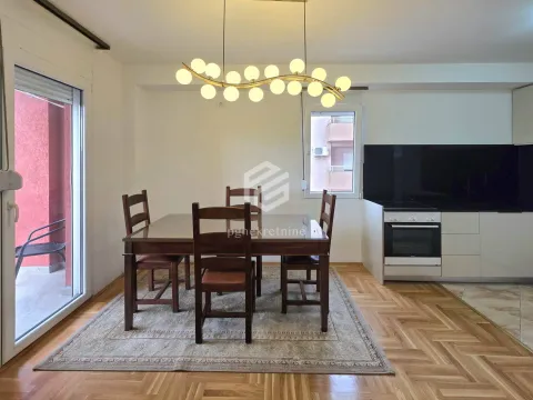 Rent, three bedroom apartment, 92m², Krivi Most, Podgorica - image 6