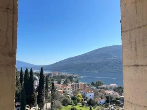 Sale, one bedroom apartment, 41m², Kumbor, Herceg Novi - image 1