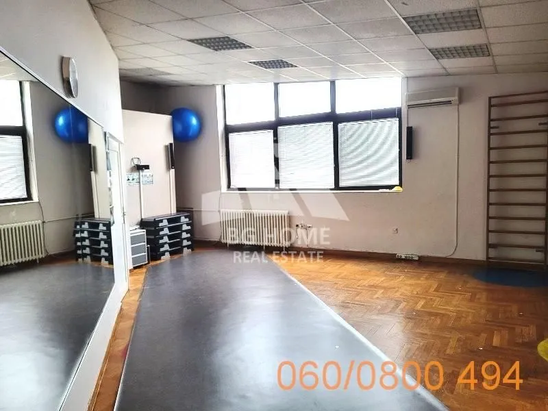 Sale, office space, 273m², Čukarica, Beograd