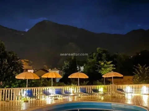 Prodaja, poslovni prostor, 189m², Risan, Kotor - image 8