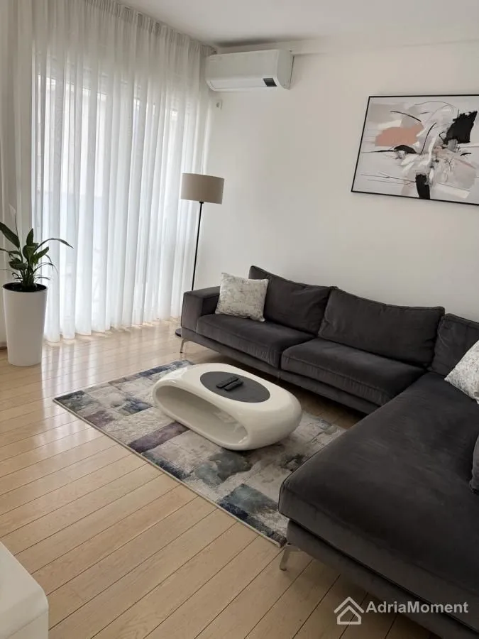 Prodaja, trosoban stan, 72m², City Kvart, Podgorica
