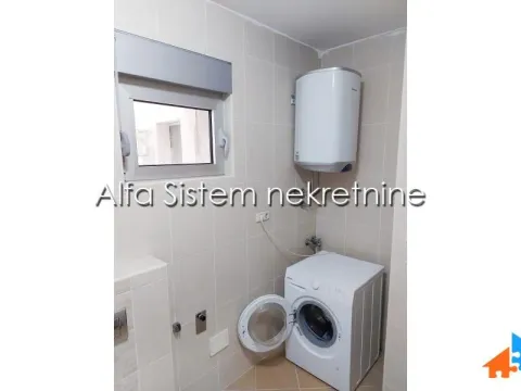 Izdavanje, četvorosoban stan, 1500m², Autokomanda, Voždovac Sve Podlokacije - image 17