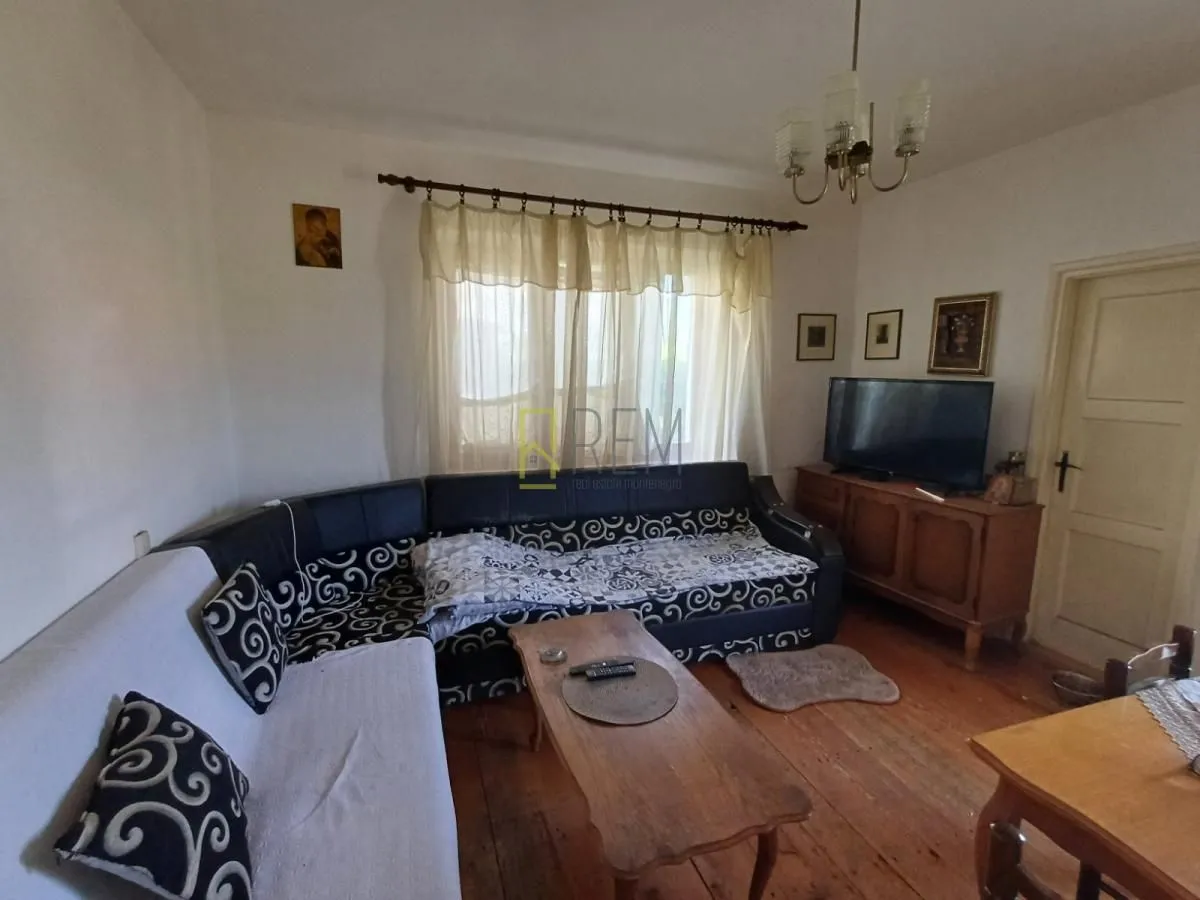 Prodaja, kuća, 172m², Masline, Podgorica