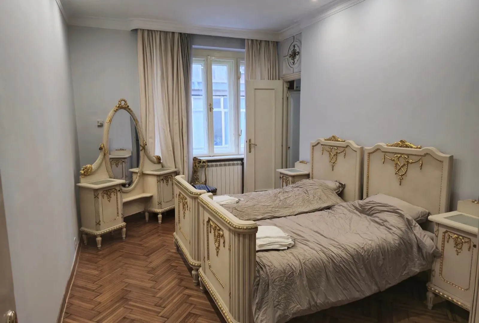 Sale, three bedroom apartment, 125m², Stari Grad, Beograd
