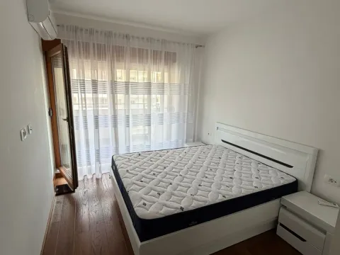 Izdavanje, dvosoban stan, 77m², Master Kvart, Podgorica - image 8