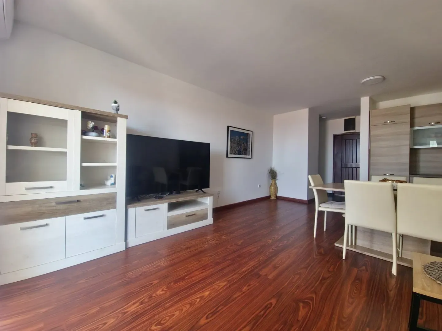 Rent, two bedroom apartment, 93m², Petrovac, Budva