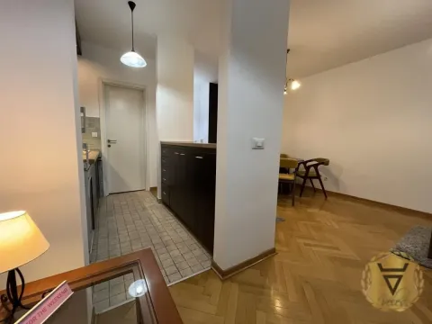 Rent, two bedroom apartment, 55m², Kalenić Pijaca, Vračar Sve Podlokacije - image 7