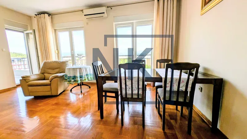 Izdavanje, trosoban stan, 103m², Tuški Put, Podgorica