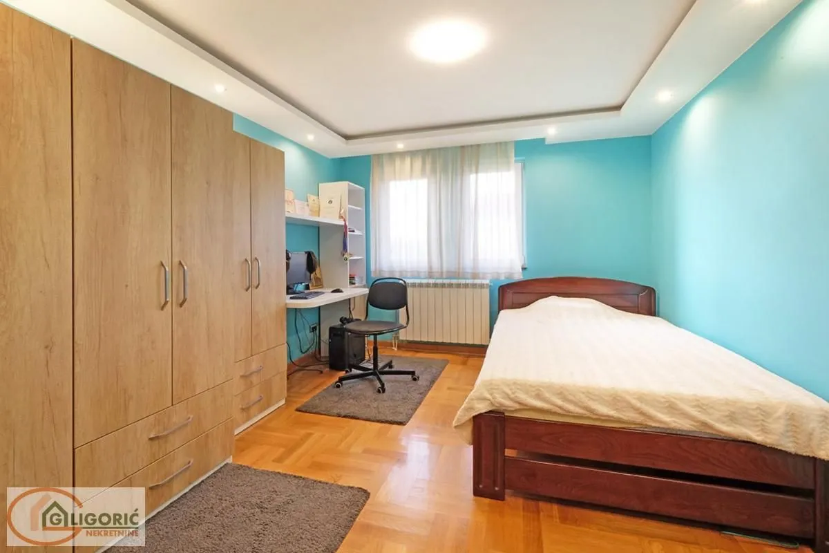 Sale, house, 460m², Arnajevo, Barajevo