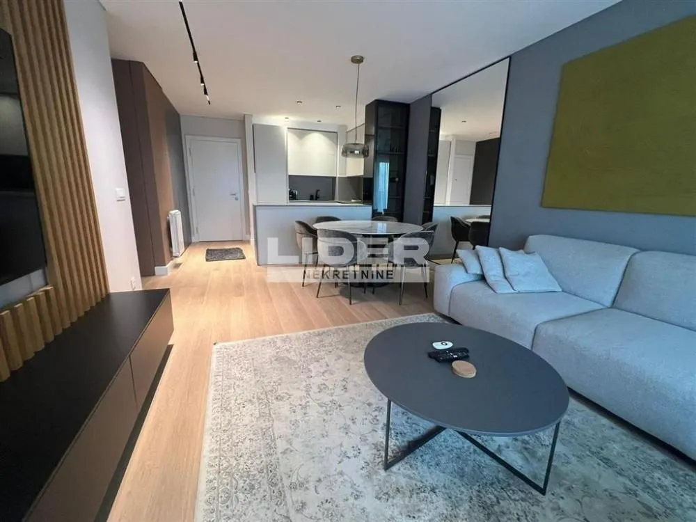 Prodaja, trosoban stan, 82m², Novi Beograd Sve Podlokacije, Beograd