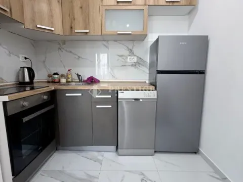 Rent, one bedroom apartment, 38m², 1 maj, Podgorica - image 5