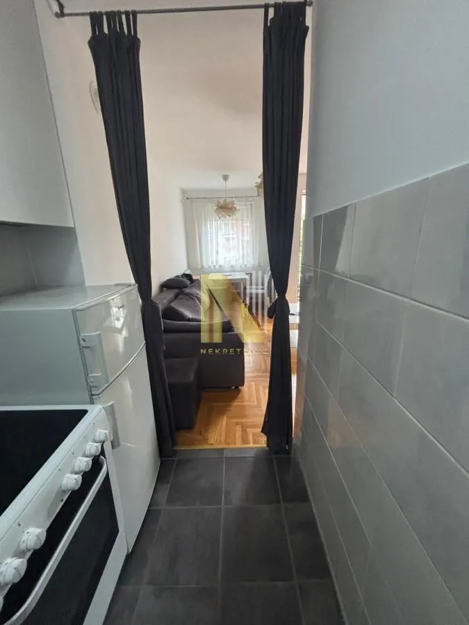 Izdavanje, jednosoban stan, 35m², Nova Detelinara, Novi Sad Sve Podlokacije