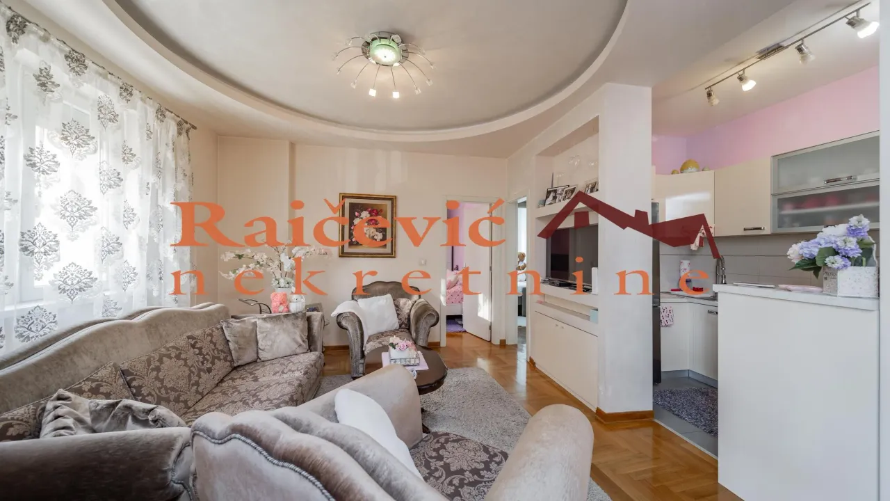Prodaja, dvosoban stan, 68m², Zemun Gornji Grad, Zemun Sve Podlokacije
