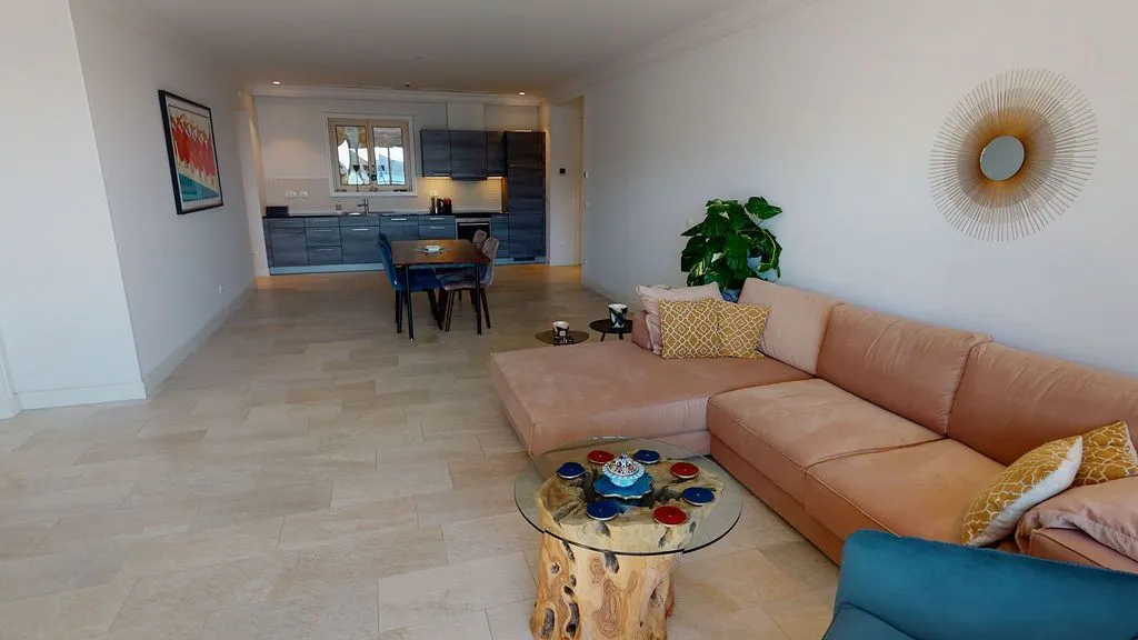 Prodaja, dvosoban stan, 123m², Kotor, Crna Gora