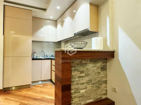 Izdavanje, jednosoban stan, 50m², Krivi Most, Podgorica - image 6