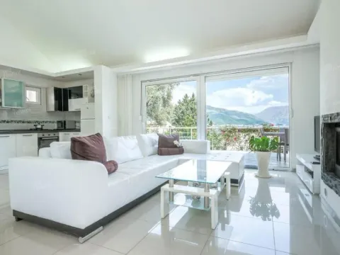 Sale, house, 200m², Krašići, Tivat