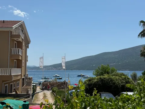 Izdavanje, jednosoban stan, 27m², Đenovići, Herceg Novi - image 8