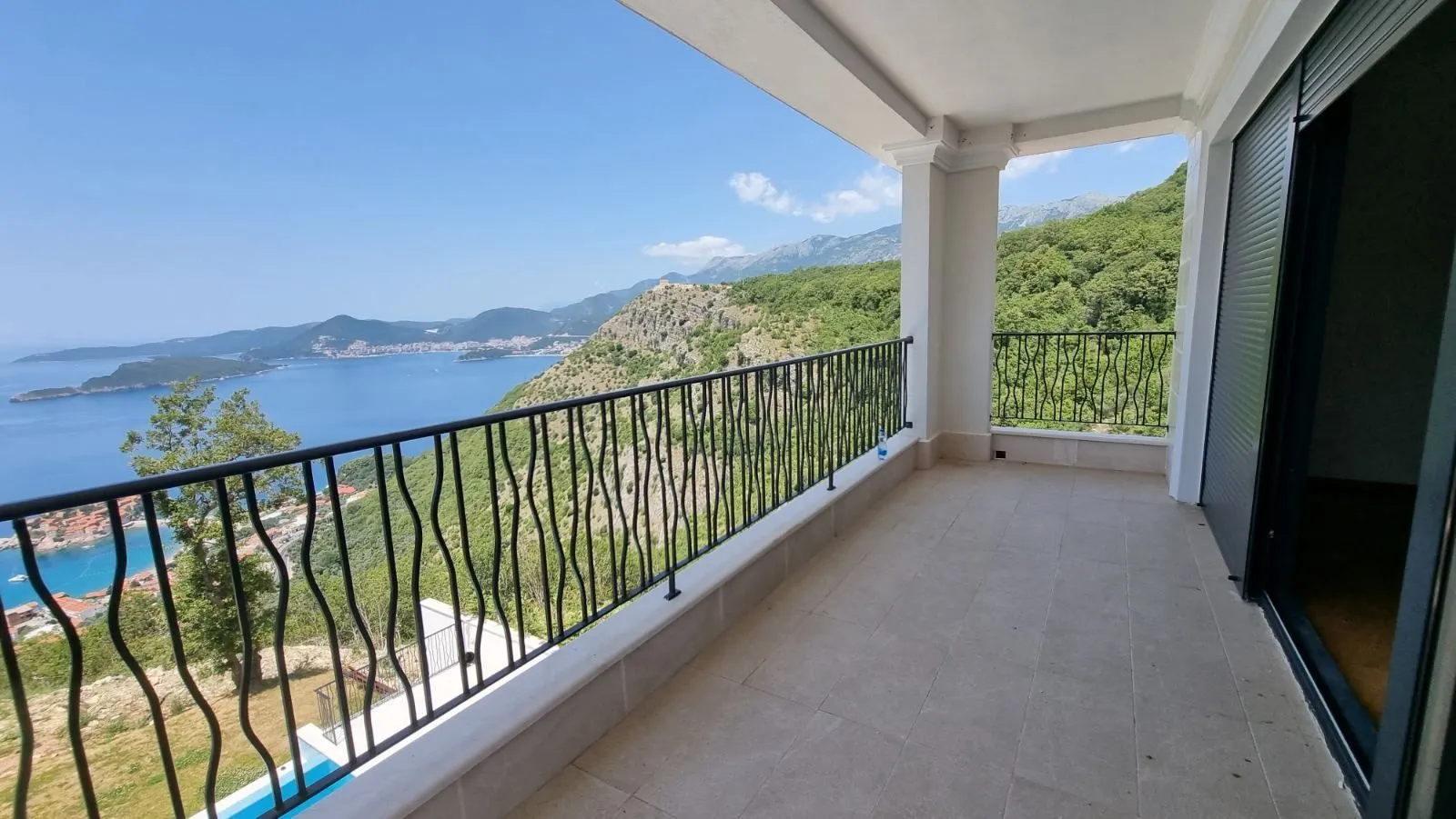 Sale, three bedroom apartment, 90m², Blizikuće, Budva