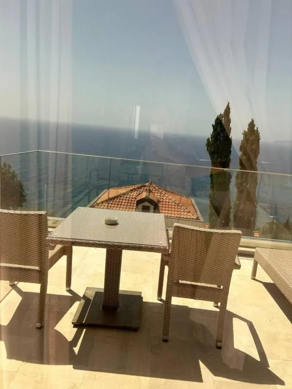 Stan-na-dan, kuća, 290m², Sveti Stefan, Budva