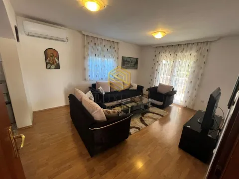 Stan in Tološi