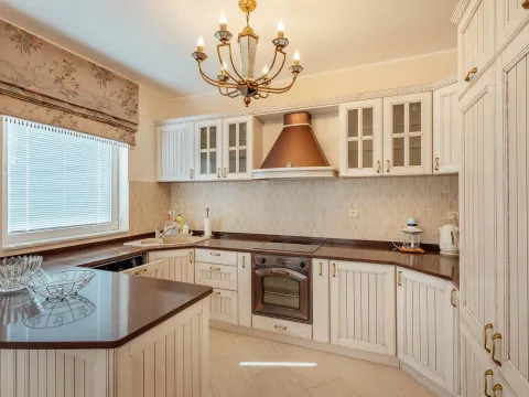 Sale, two bedroom apartment, 181m², Muo, Kotor - image 9