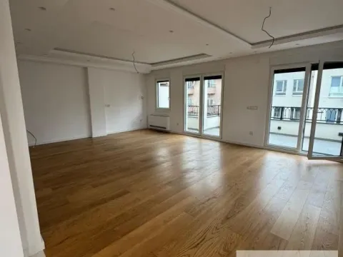 Prodaja, stan, 162m², Bulbulder, Zvezdara Sve Podlokacije - image 1